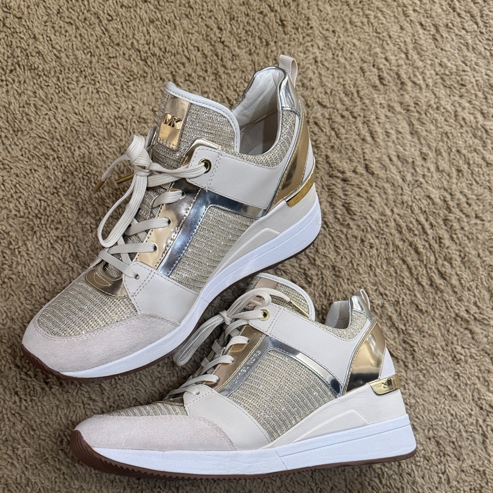 Michael Kors Gold & White Wedge Sneakers Women’s Size 9.5 Glitter Metallic